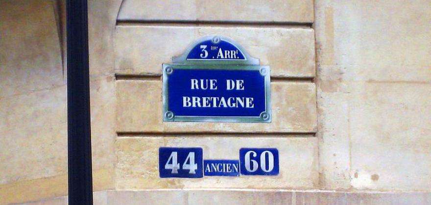 Discover the treasures of the Rue de Bretagne in Paris