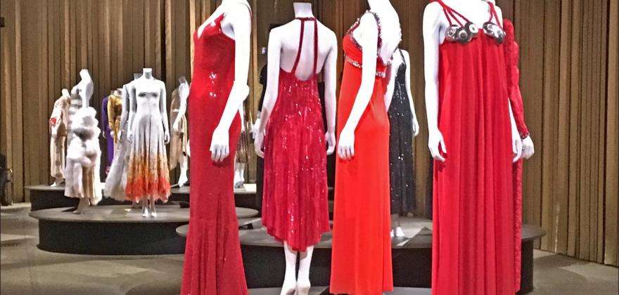 The fashion sense of Dalida and arts from all walks of life in Paris