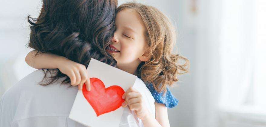 Paris, the Most Beautiful Gift: Treat Your Loved Ones to an Unforgettable Weekend for Mother’s Day and Father’s Day