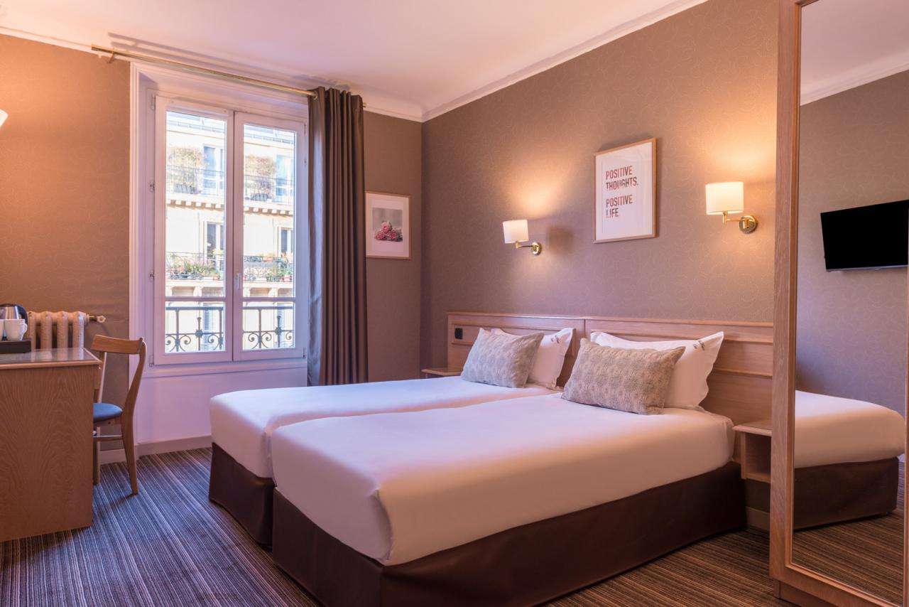 Paris France Hotel - Room